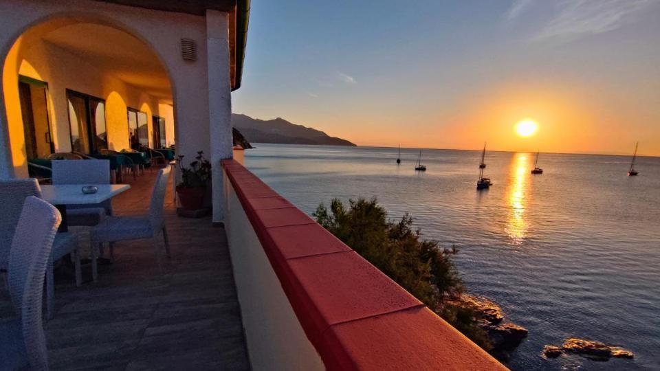 Hotel Scoglio Bianco Portoferraio Exterior foto